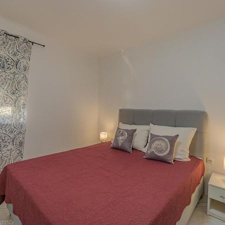 Ivica Super Comfortable, Newly Furnished Apartment In A Top Location Metajna Exteriör bild