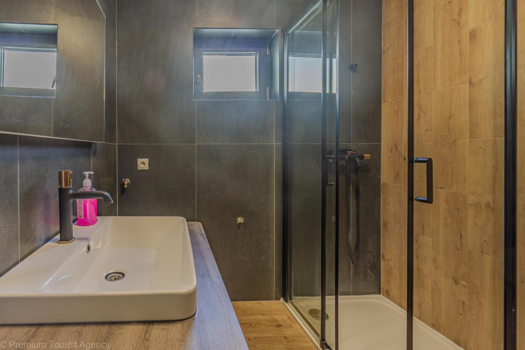 Ivica Super Comfortable, Newly Furnished Apartment In A Top Location Metajna Exteriör bild